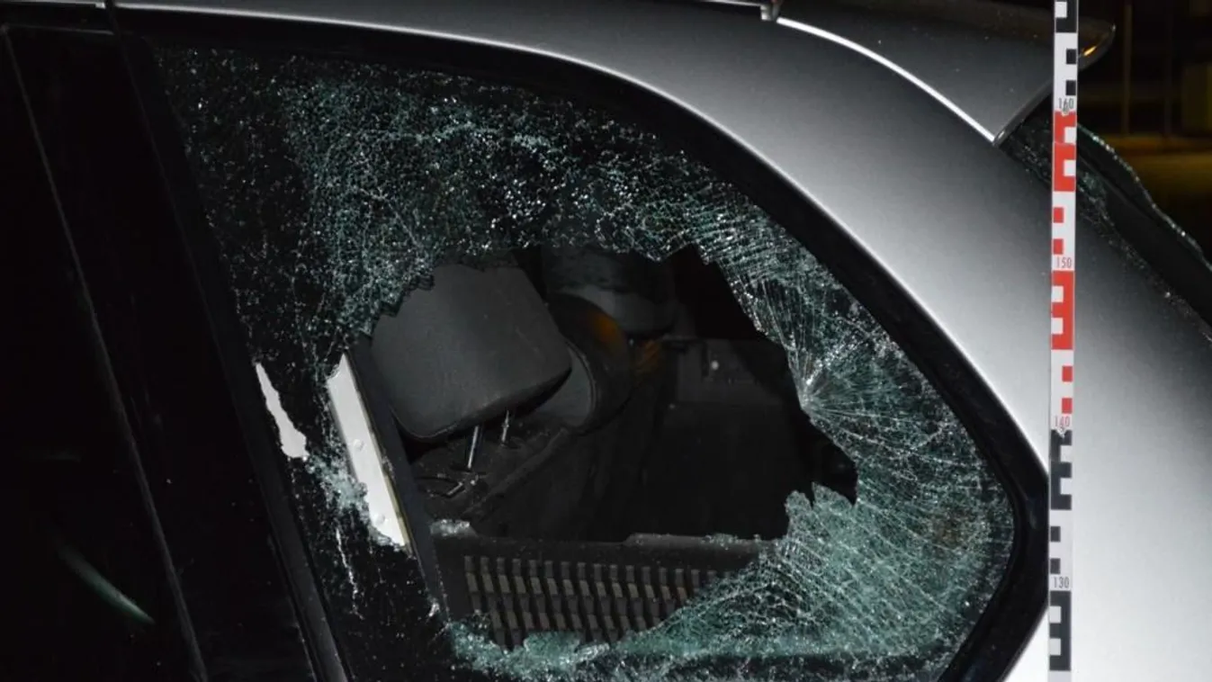 Vascsővel verte szét volt élettársa autóját egy kecskeméti