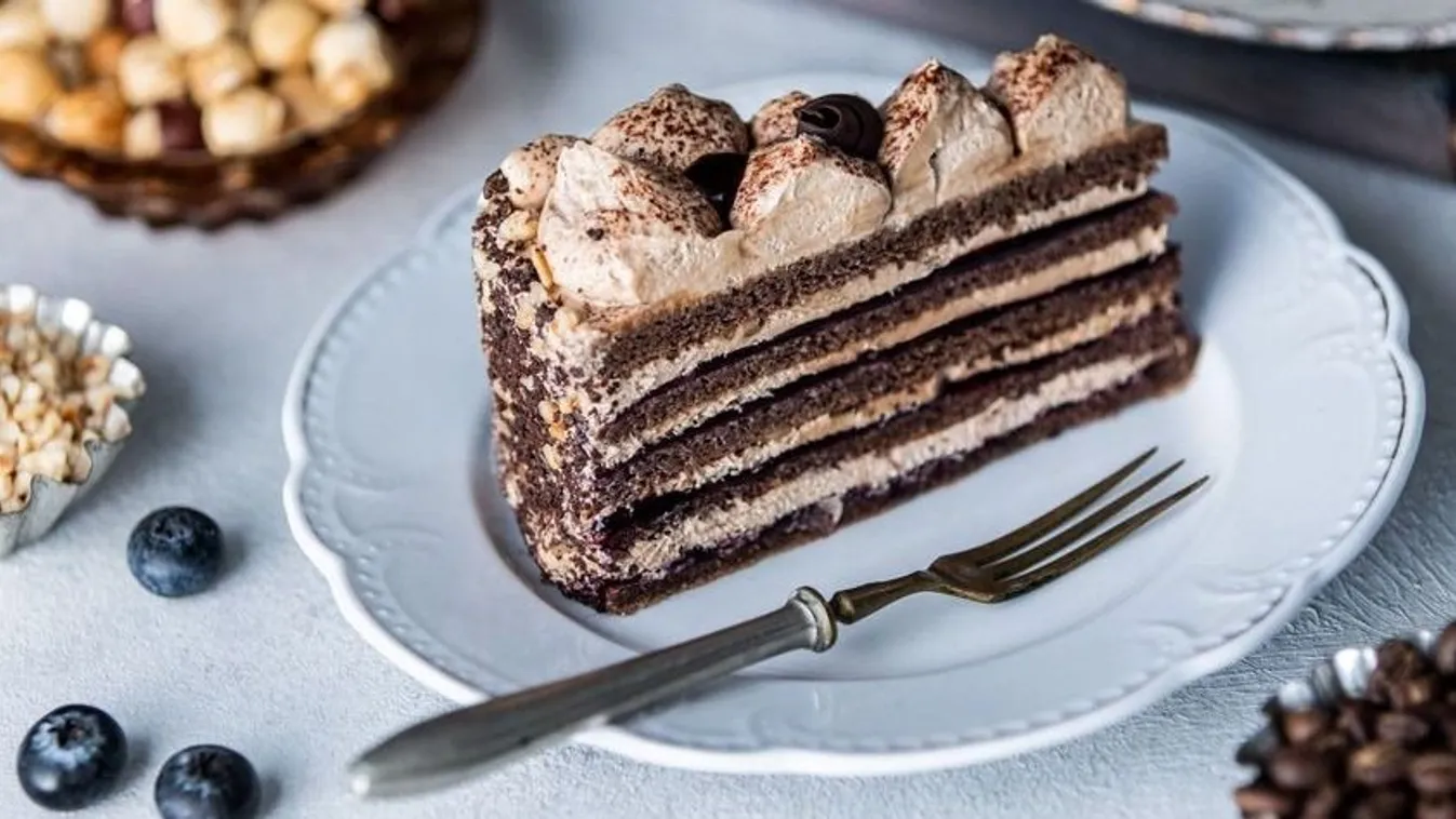 Már nemcsak az országnak van tortája, hanem Budapestnek is