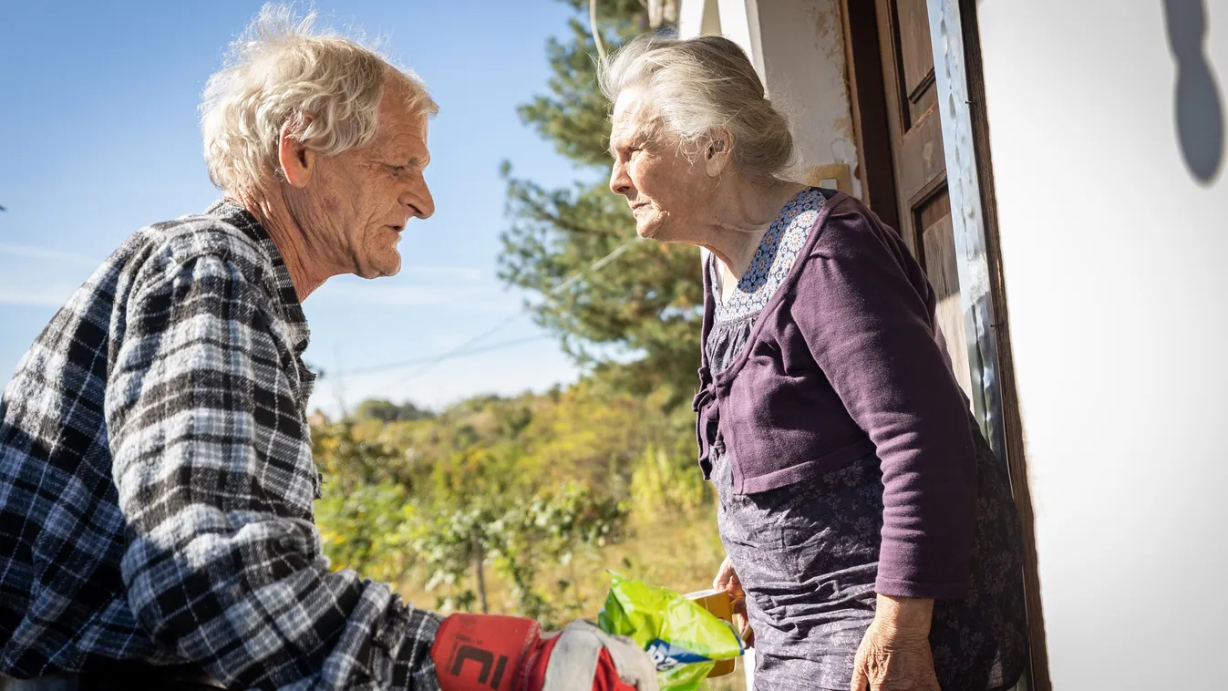 Sokakat megérintett Erzsike és fia története
