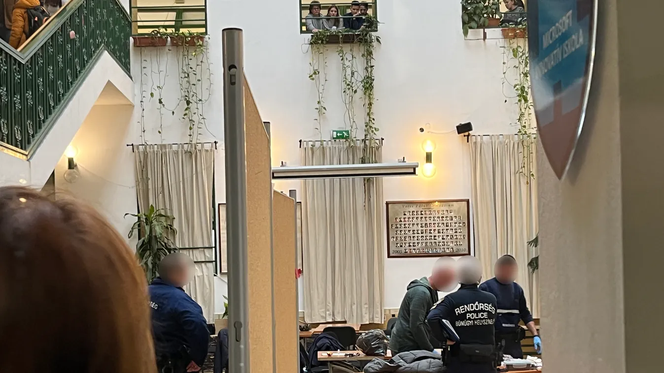 Sokkoló fotók a pesti gimnáziumban kizuhant diák balesetéről