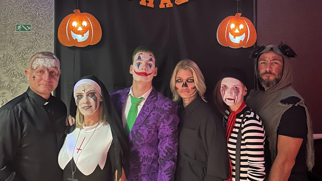 Hihetetlen jelmezeket készít ez a debreceni anyuka- Galéria