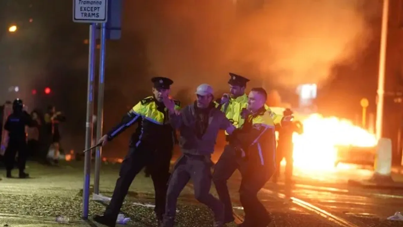 Késelés után: Migránsellenes tüntetés Dublinban