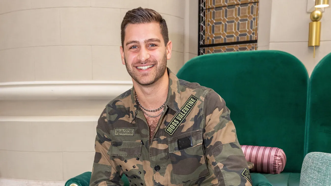 Forró: Élő adásban dudorodott a TV2 sztárjának nadrágja