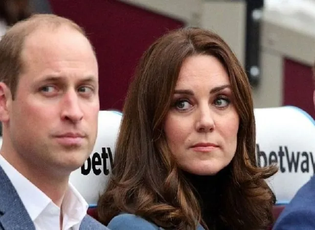 Vilmos herceg, Harry herceg és Katalin hercegné.