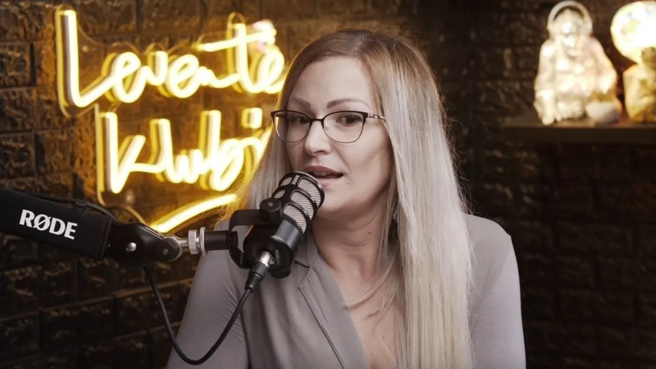 Ázsia Expressztől az anyakönyvvezetőig