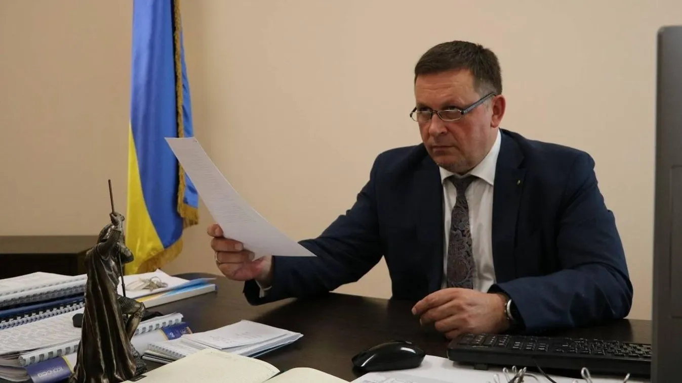 Irdatlan összeget sikkasztott el az ukrán miniszterhelyettes