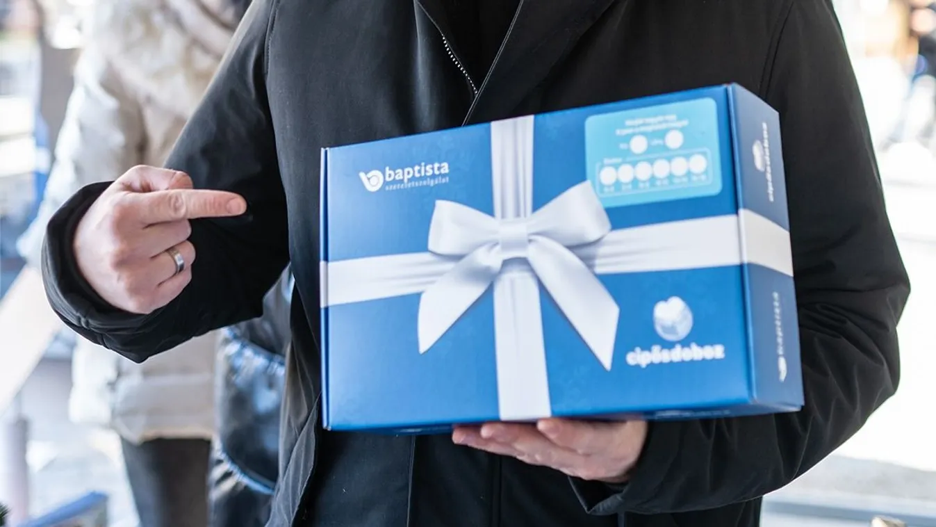 Hogyan szerezhet határtalan örömet egy cipősdoboz?