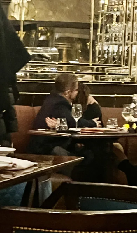 Jakób Zoli paparazzi