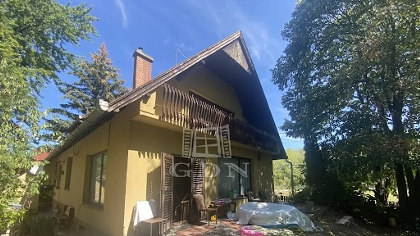 Leányfalun szeretne lakni a part közelében?