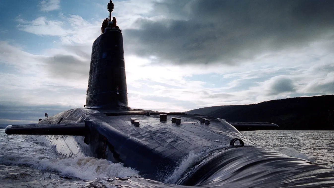 Majdnem összeroppant a nyomástól egy brit tengeralattjáró