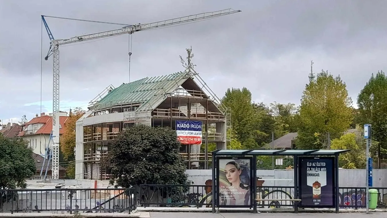 Nem fizette ki az építtető, lerombolta a házat a vállalkozó