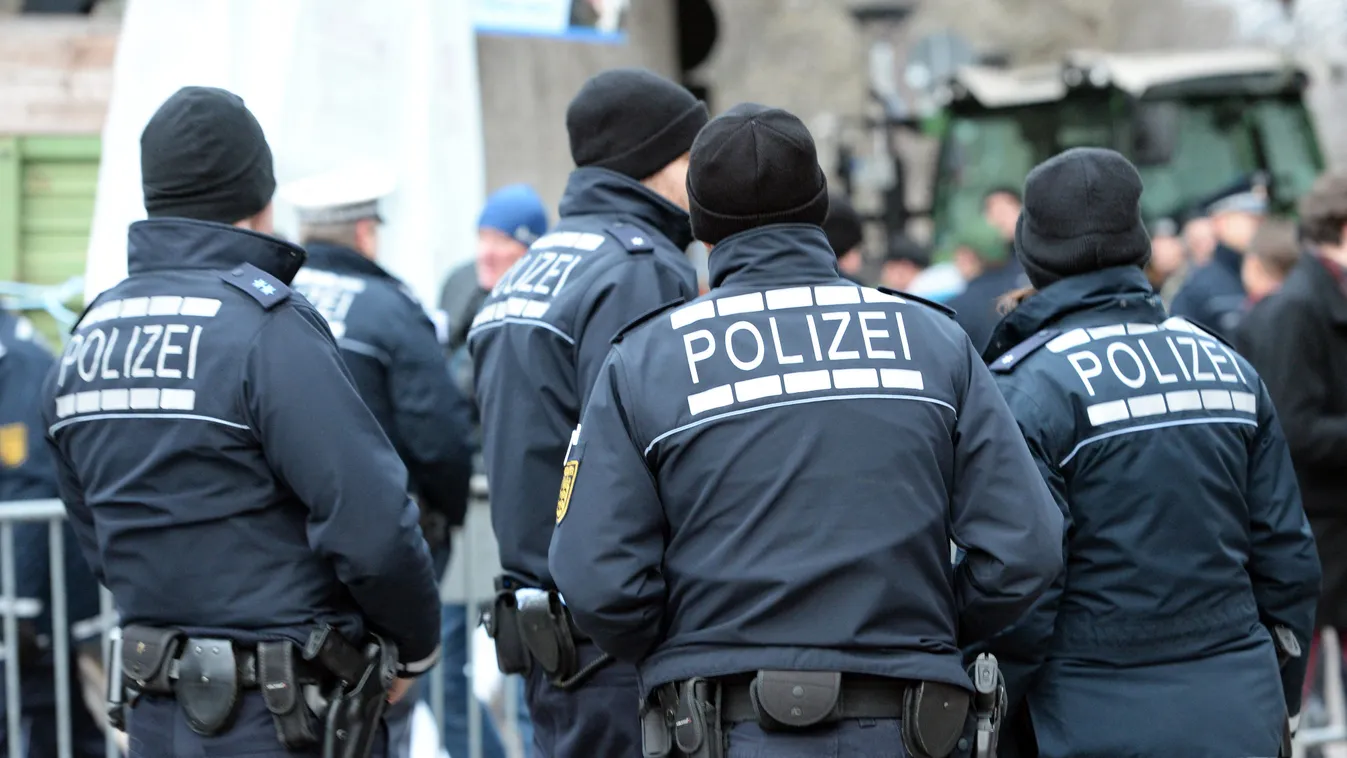 Afrikai büntetőosztag tagjai gyilkoltak machetével Bécsben