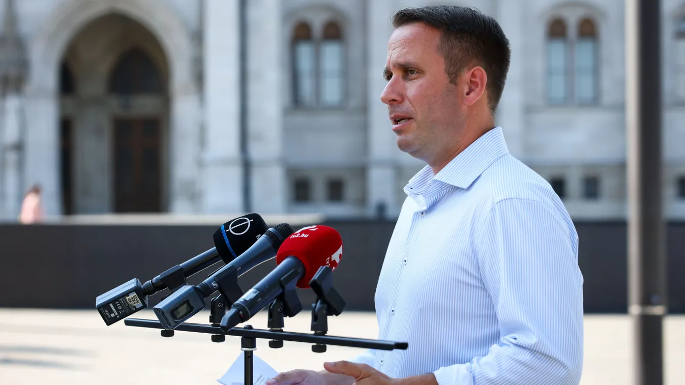 Dömötör: nem alaptalanok a nemzeti konzultáció kérdései