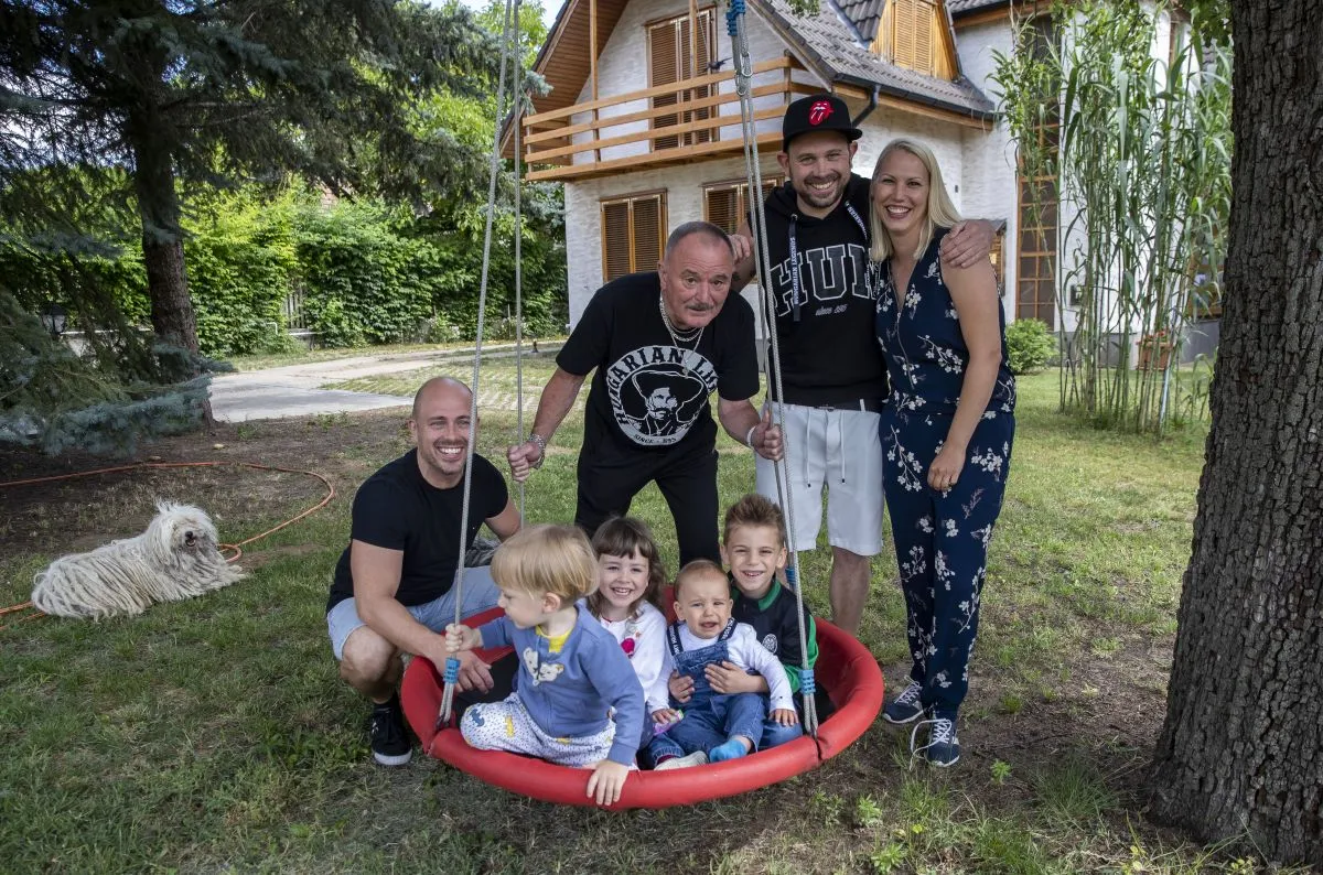 Nagy Feró és családja