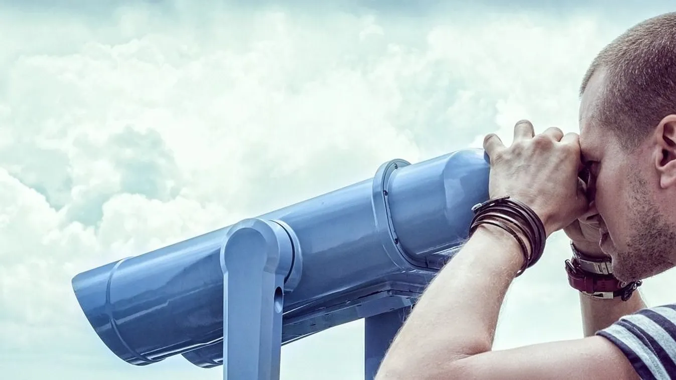 Különös égi jelenséget videózott le egy férfi