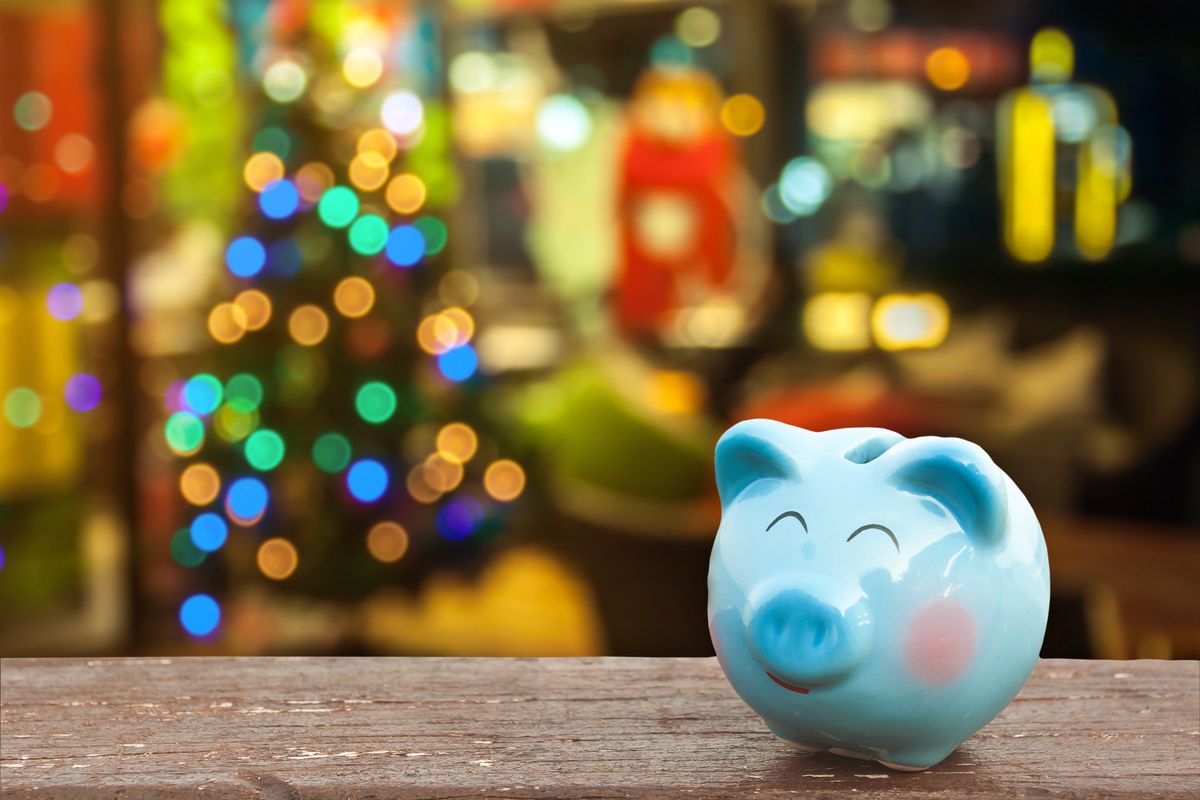 Piggy,Bank,With,Christmas,Decoration,Background,,Image,For,Time,To