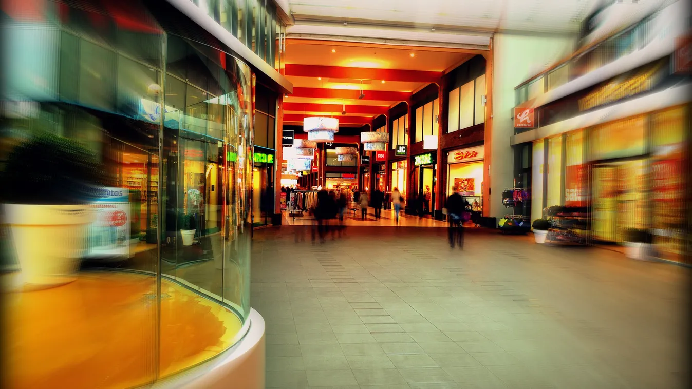 Nagy a baj: nincs áram a pesti plázában