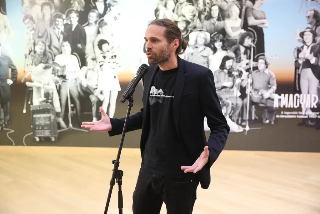 magyar Zene haza hiressegek fala