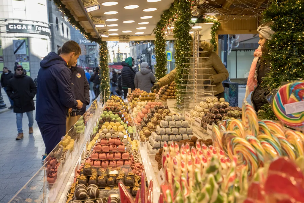 karácsonyi vásár vörösmarty tér 2023 december