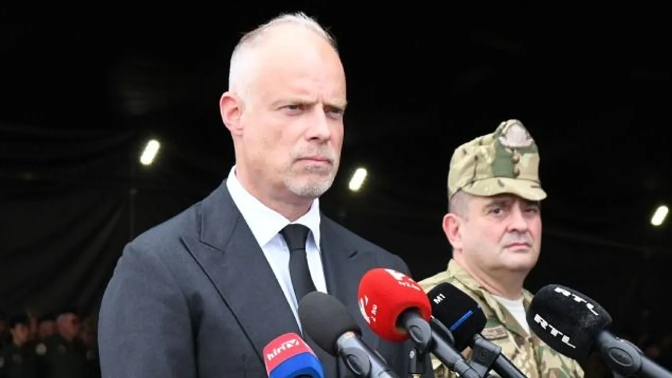 Szalay-Bobrovniczky Kristóf: A veszélyek korában élünk mások rossz döntései miatt