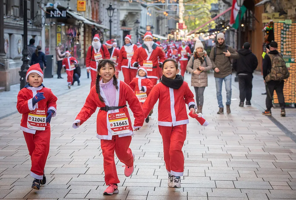 20231203 Budapest, Mikulásfutás. Fotó:Bánkúti Sándor