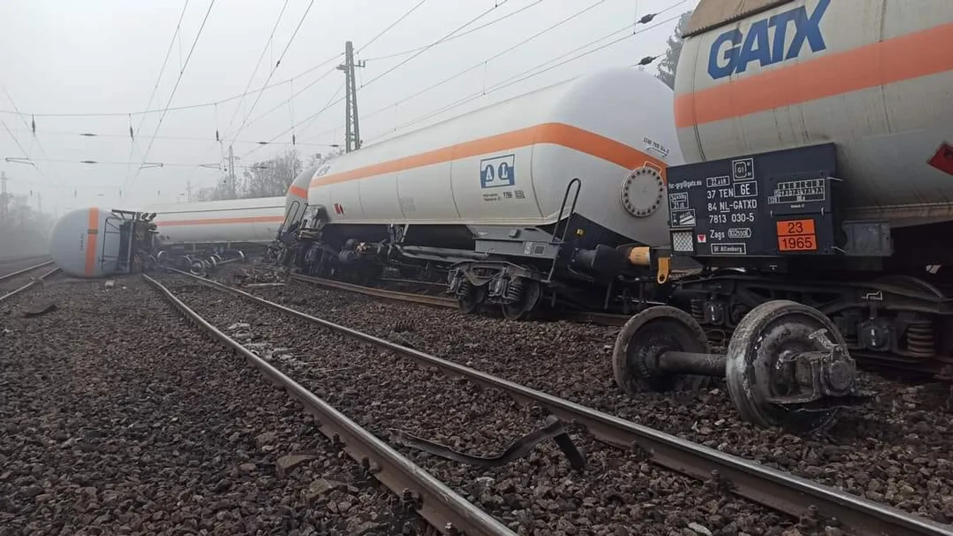 Vonatbaleset: a síncsavarok a házak ablakába fúródtak