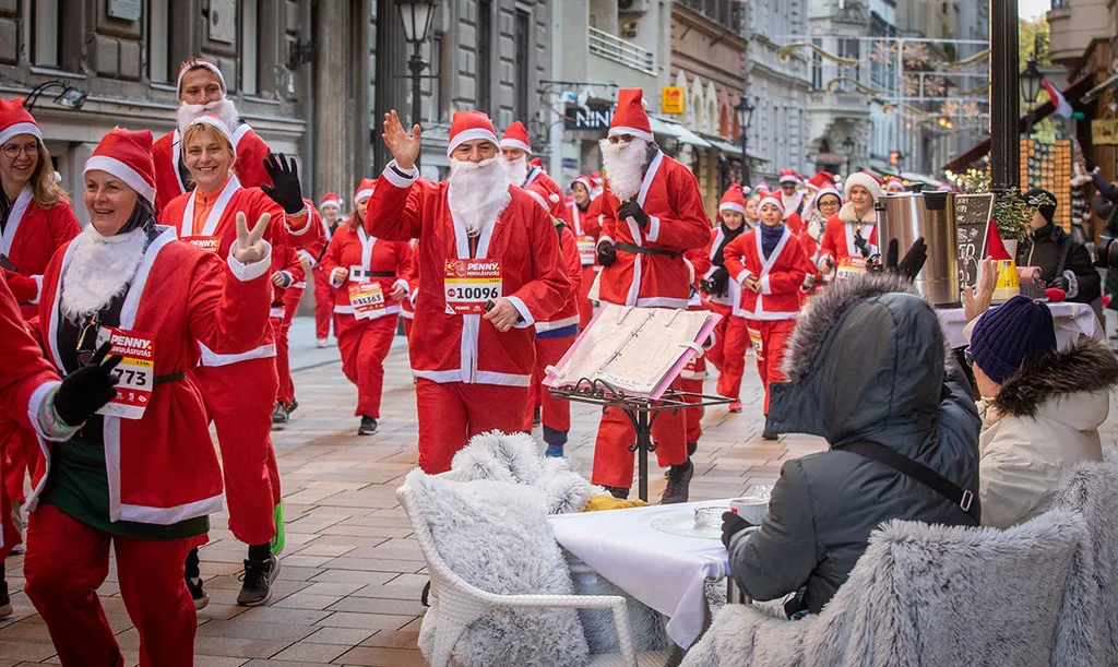 20231203 Budapest, Mikulásfutás. Fotó:Bánkúti Sándor