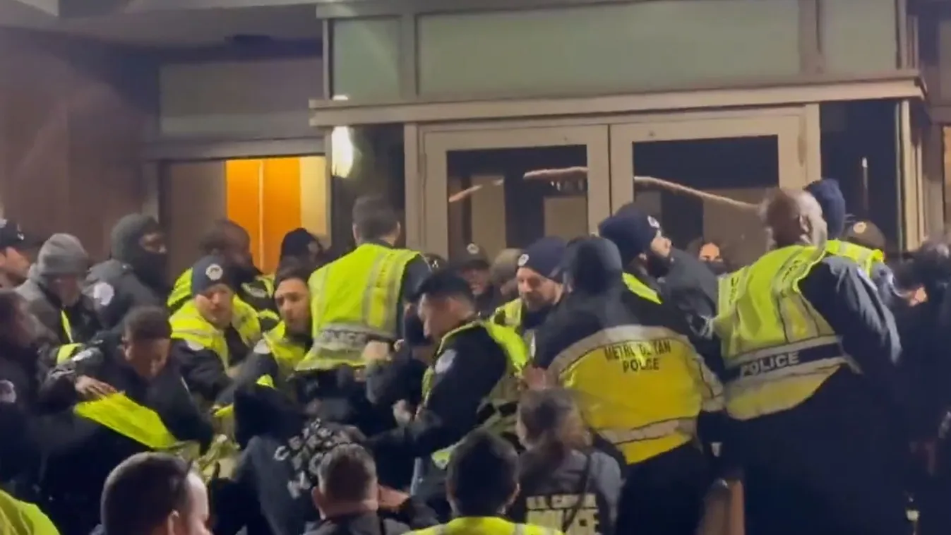 Erőszak Washingtonban: evakuálni kellett a képviselőket