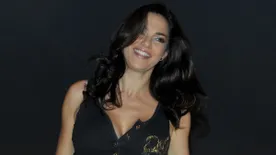 „Sehol egy bejgli vagy egy kis káposzta?” – Bódi Sylvi még karácsonykor is a formás melleivel és fenekével hódít