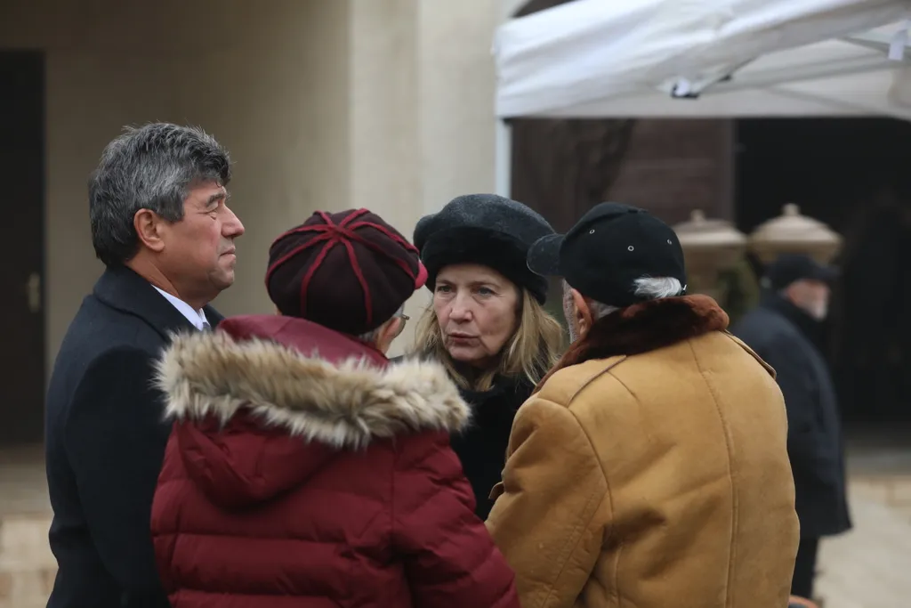 Galambos Erzsi temetés