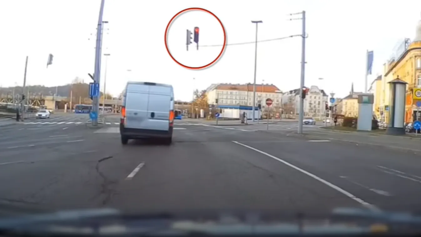 Sokkoló mutatvány: felvették a budapesti sofőr ámokfutását