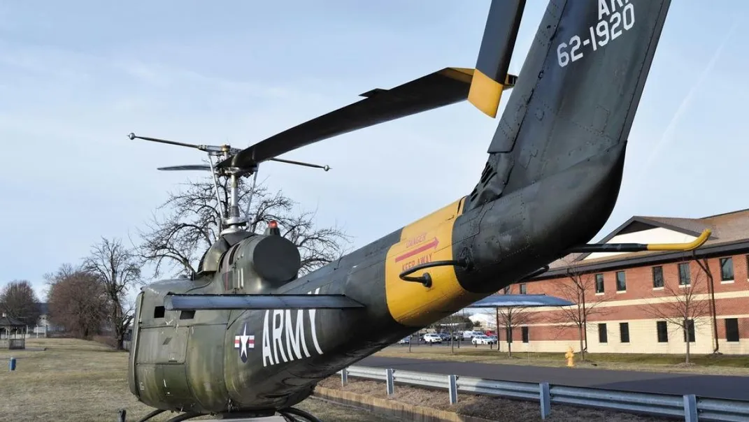 Preston lopott helikopterét később kiállították