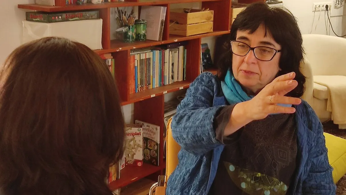 A coach mozdulatsorral, és egy ujjtesztesztel oldja a stresszt 