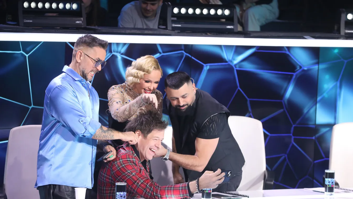 Így köszöntötték fel a szülinapos Tillát