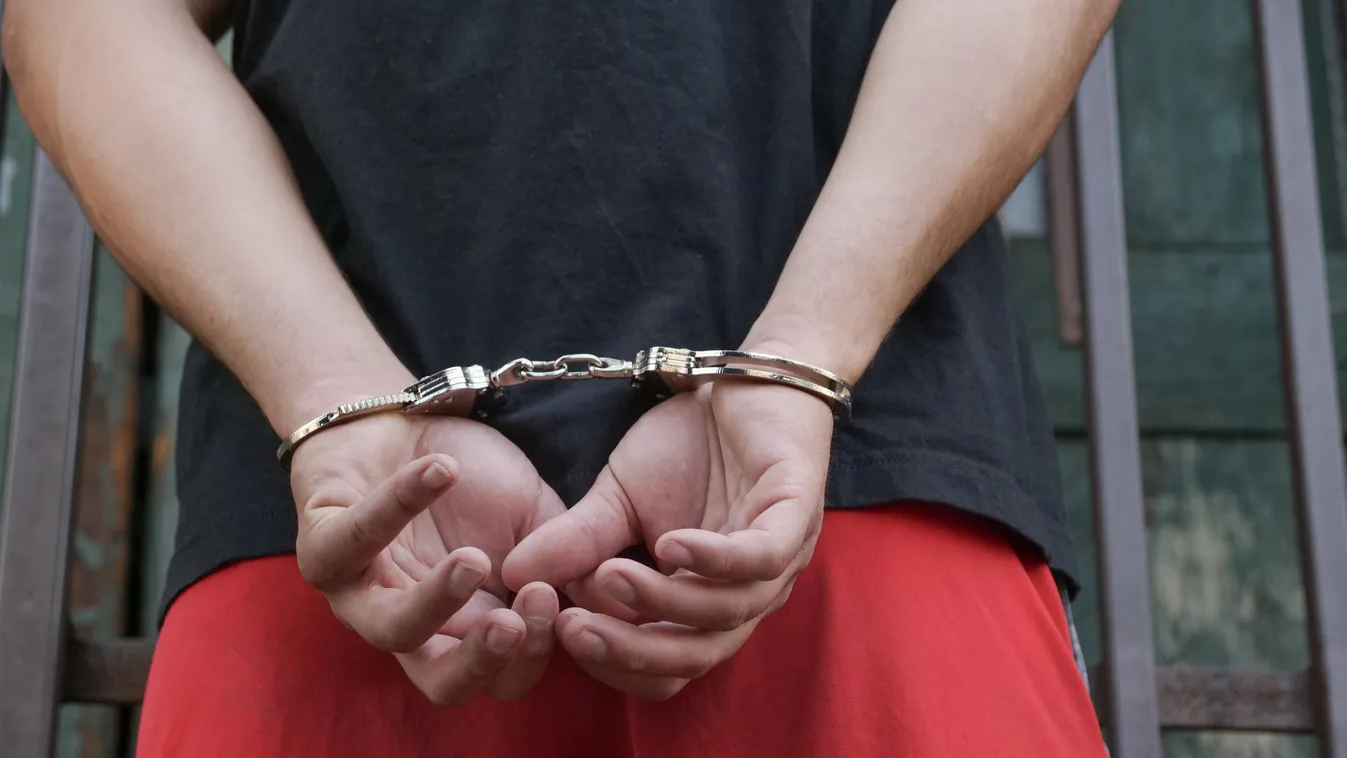 Négy gyermeke égett halálra otthon, míg ő vásárolni ment