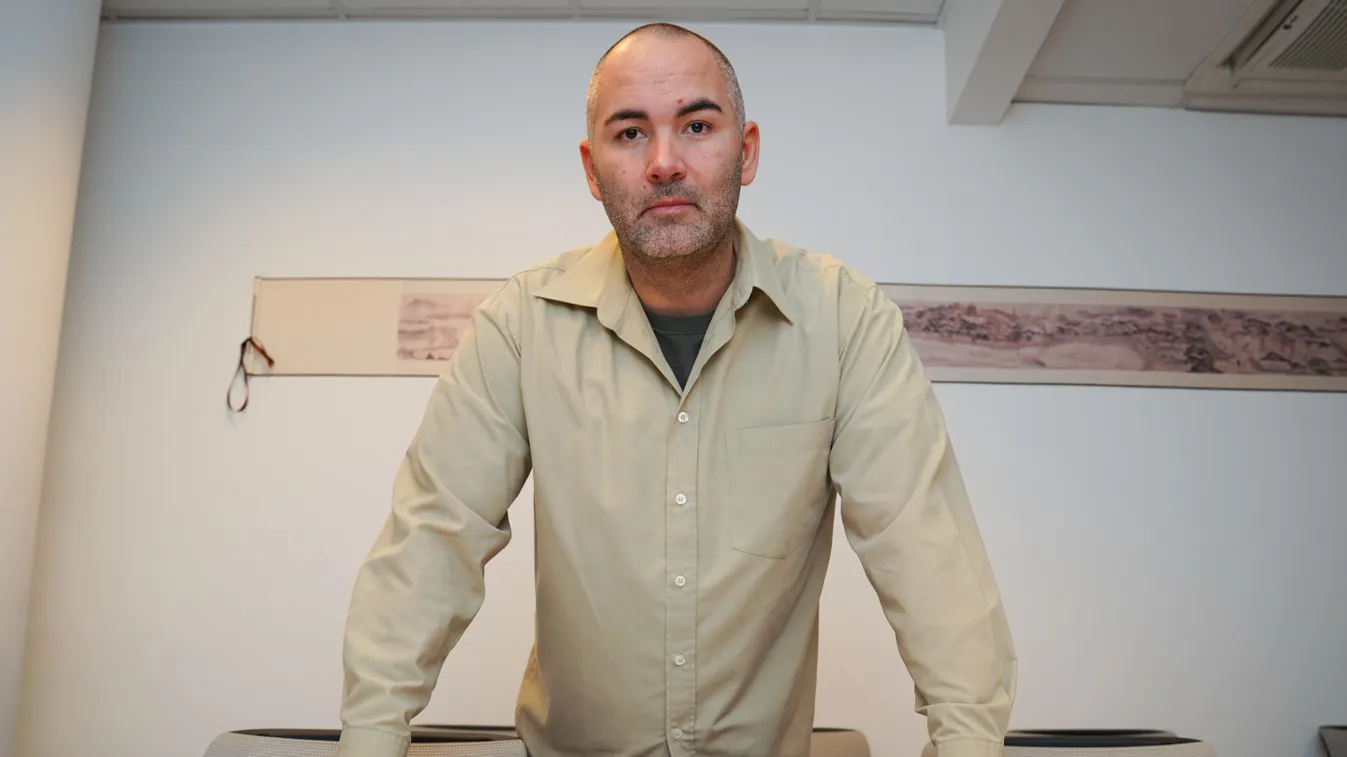 Kiderült, miről levelezik John Lennon gyilkosával Árpád