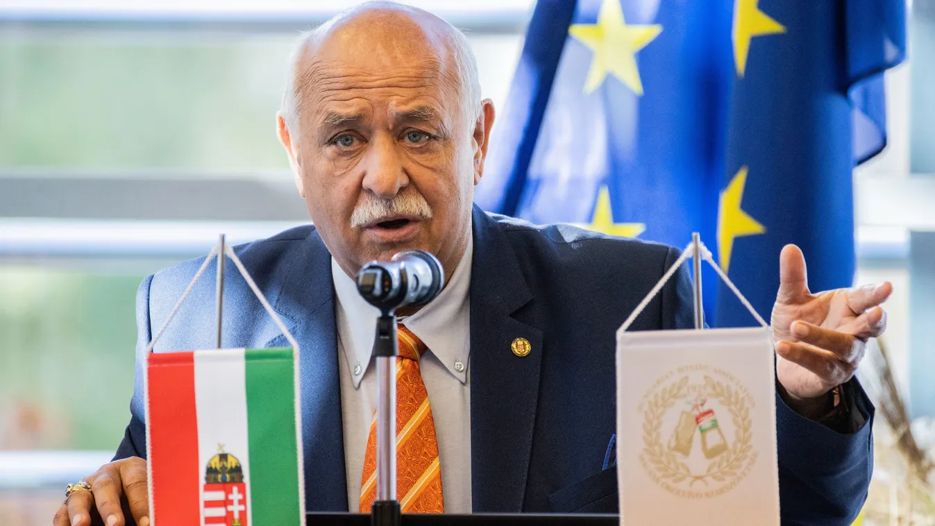 „Karácsonykor tűzszünet volt a családban” - Csendesen ünnepelt a legendás magyar sportvezető