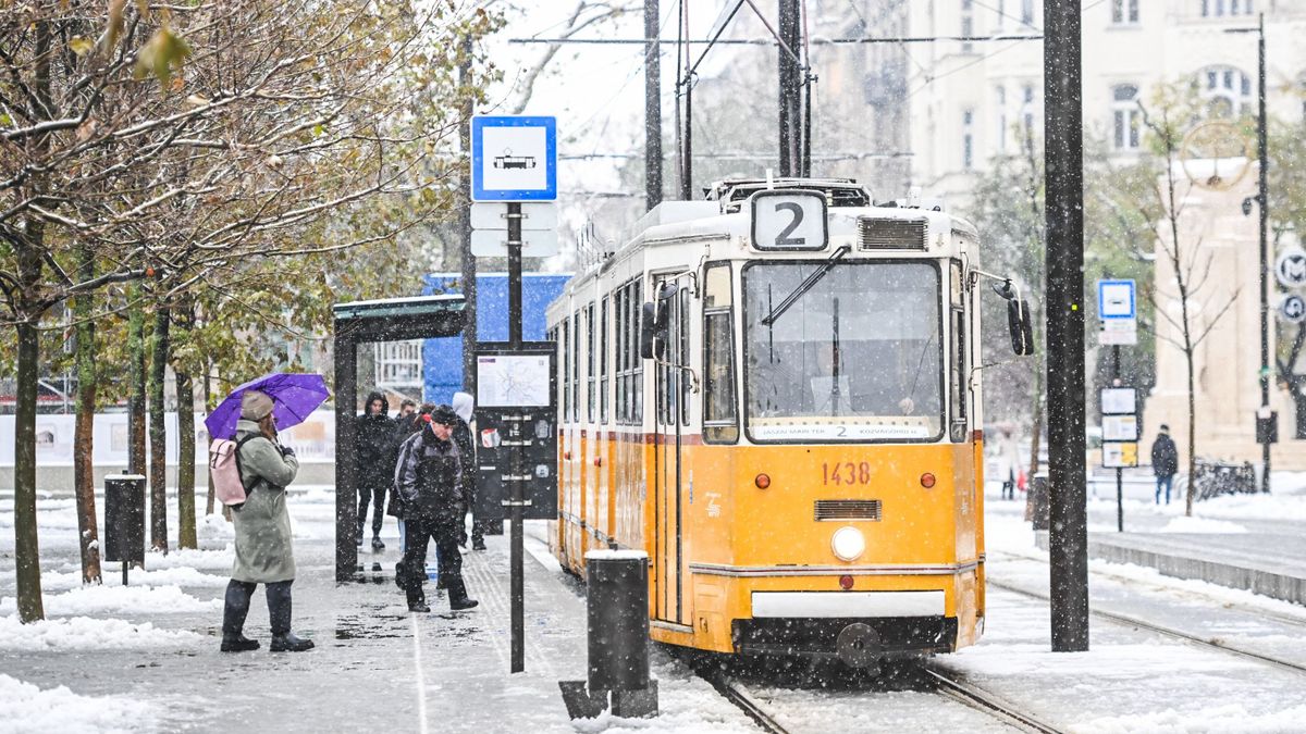 Alulmaradt Budapest a leesett hómennyiséggel szemben