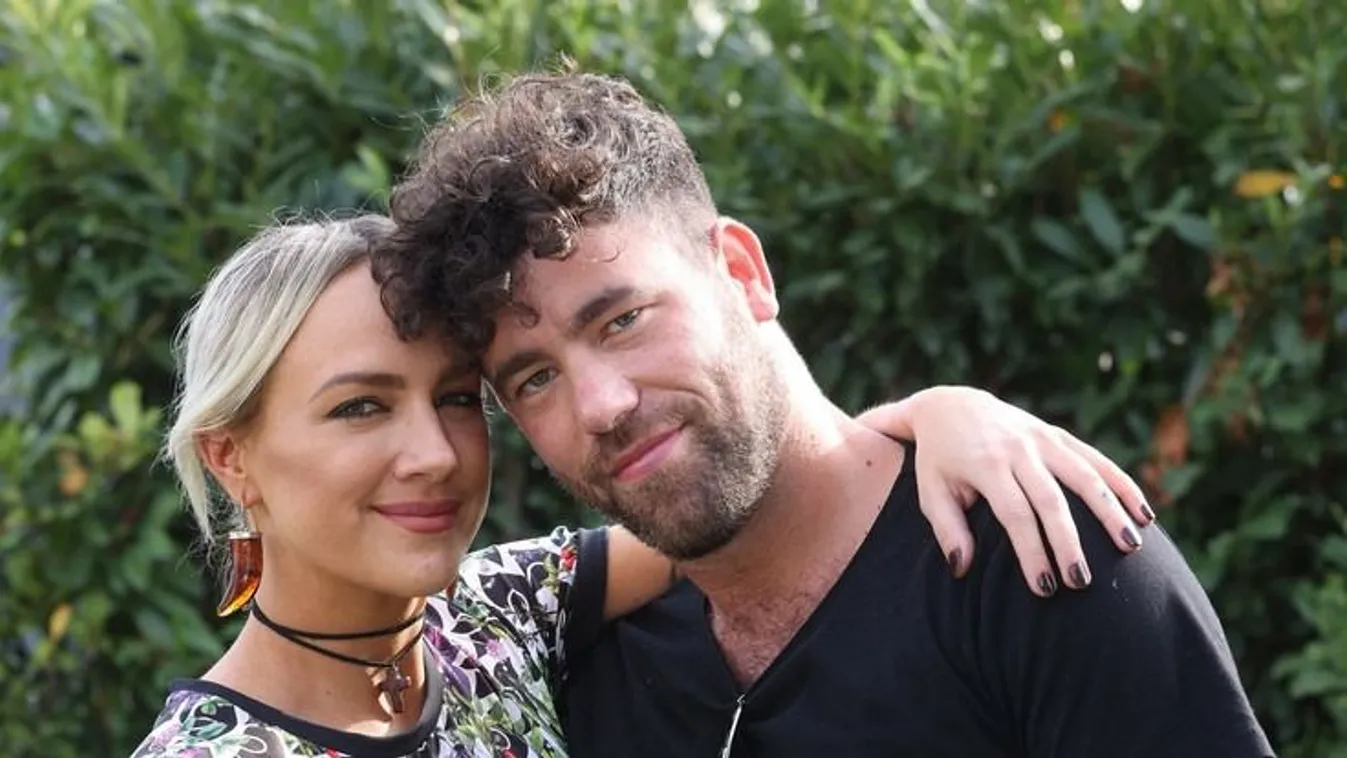 Fotón a bizonyíték: hivatalosan is elvált Tóth Gabi és Krausz Gábor