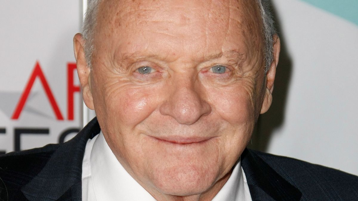 Anthony Hopkins 48 éve tette le az alkoholt, inspiráló videóval jelentkezett a szilveszteri buli előtt