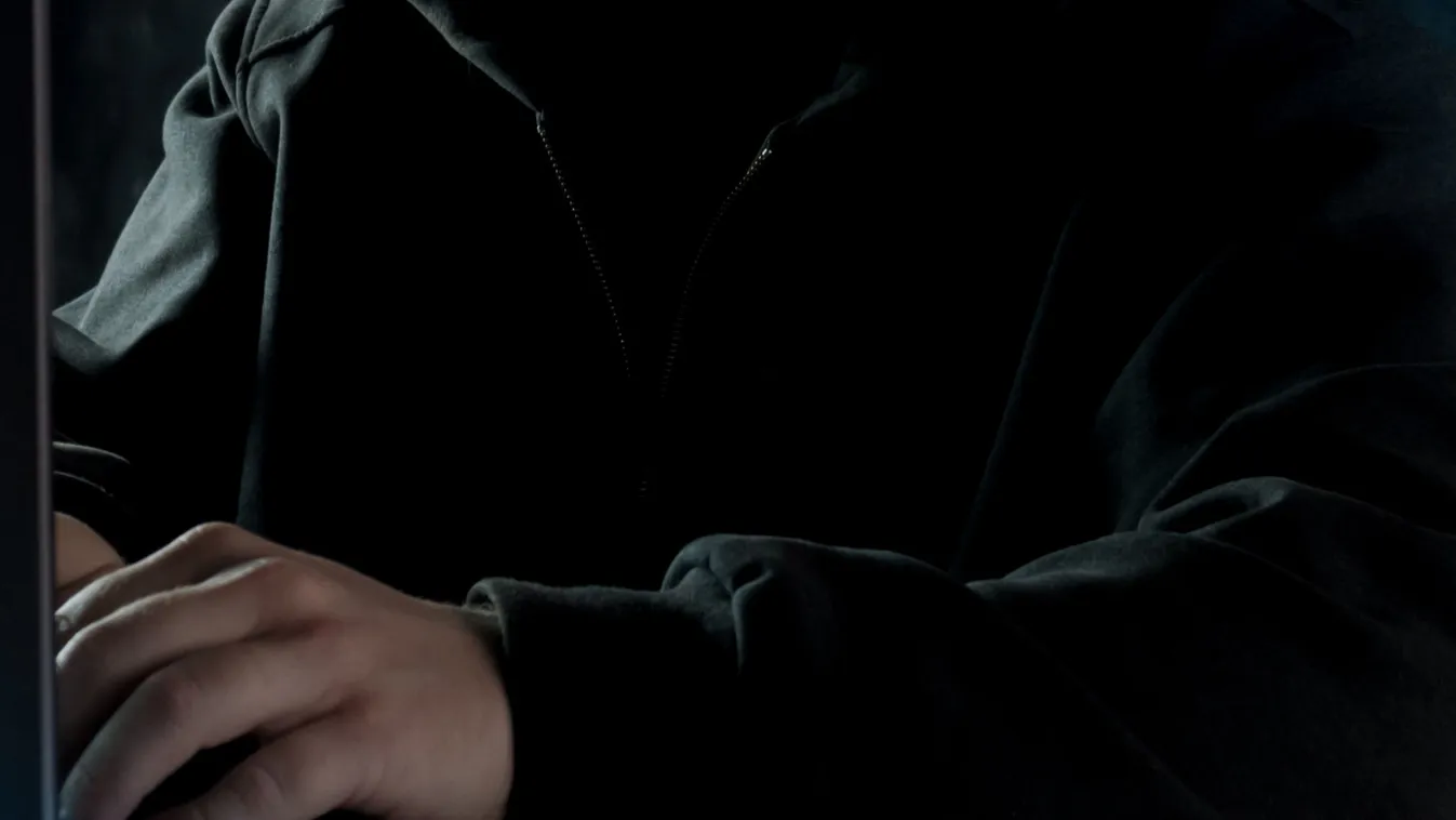 150 gyerekpornográf anyaggal bukott le a pesti pedofil