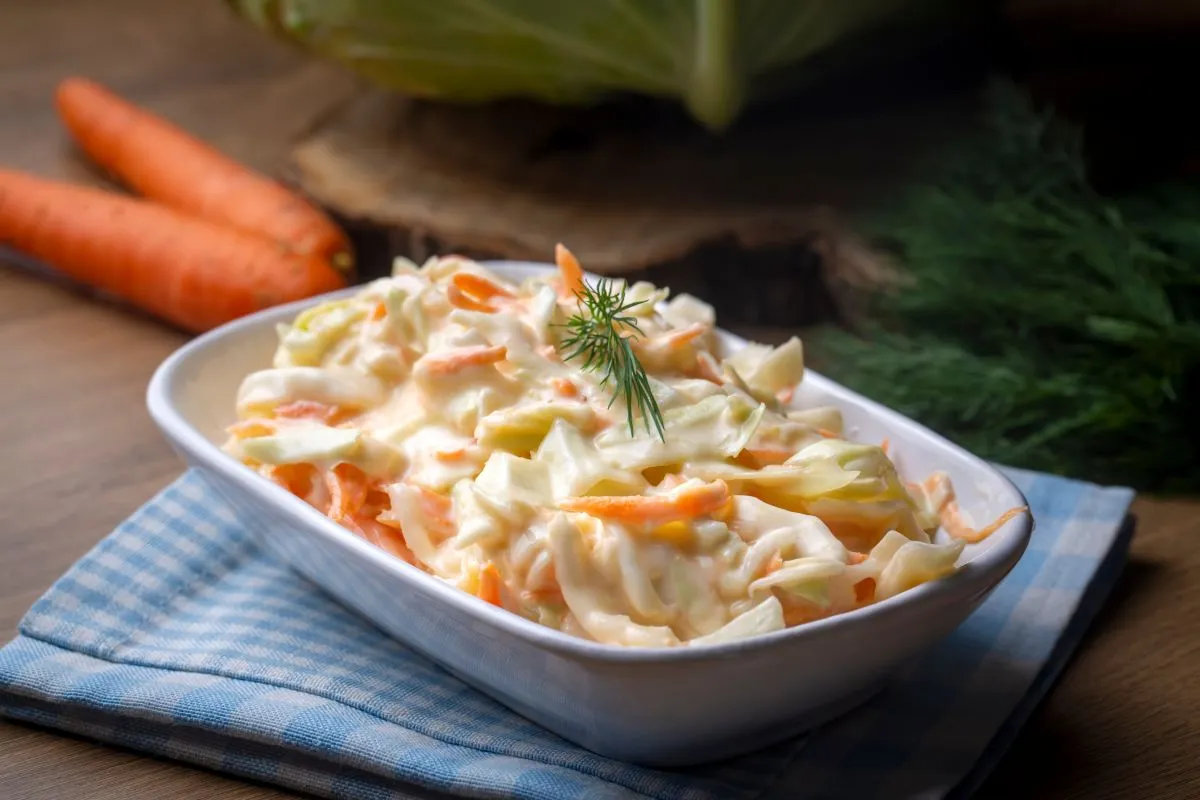 Coleslaw,Salad,Close,Up,On,A,Bowl.,Cabbage,,Carrot,Salad.