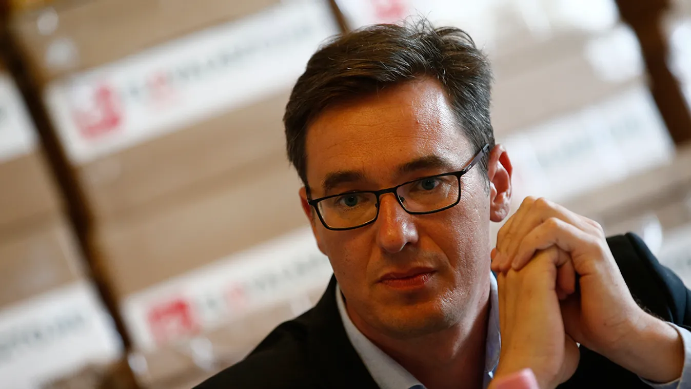 Az MSZP dühös Karácsonyra