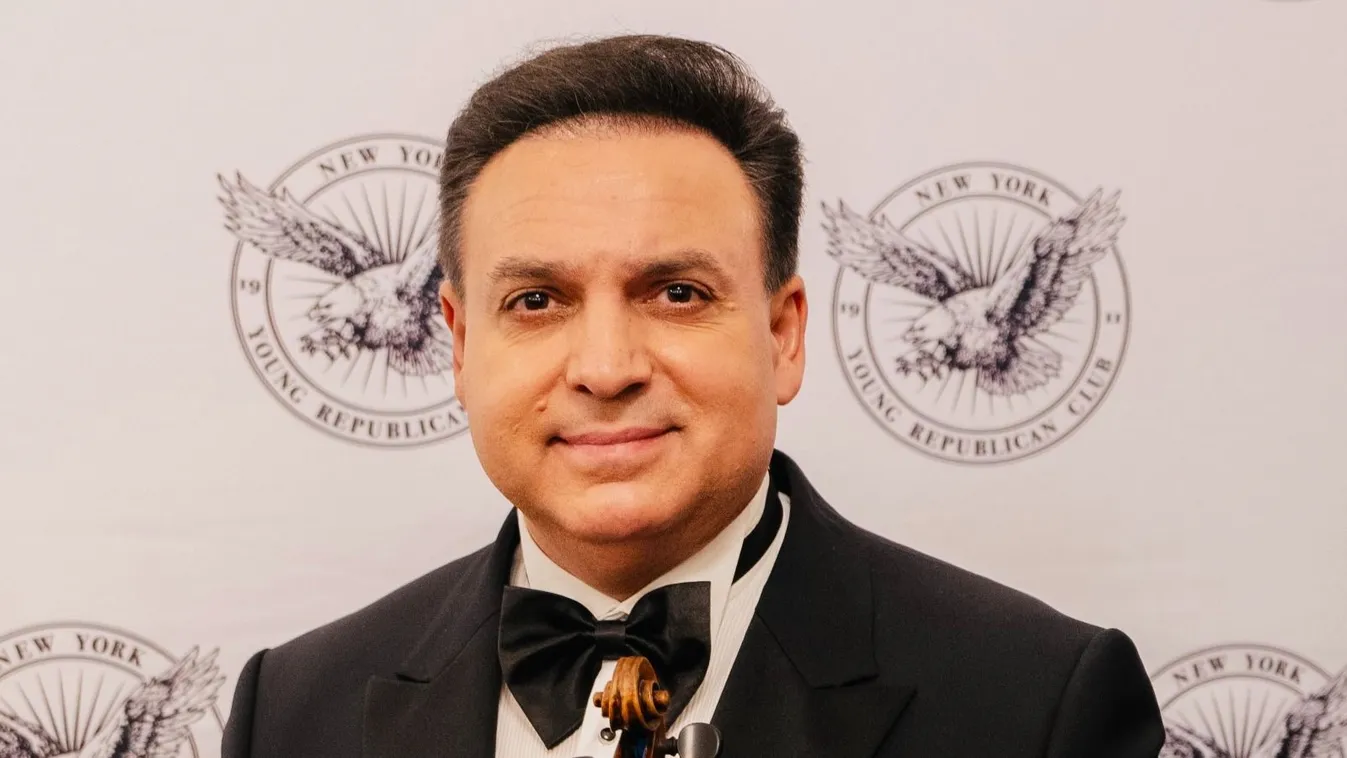 Mága Zoltán Pásztor István emlékére muzsikált