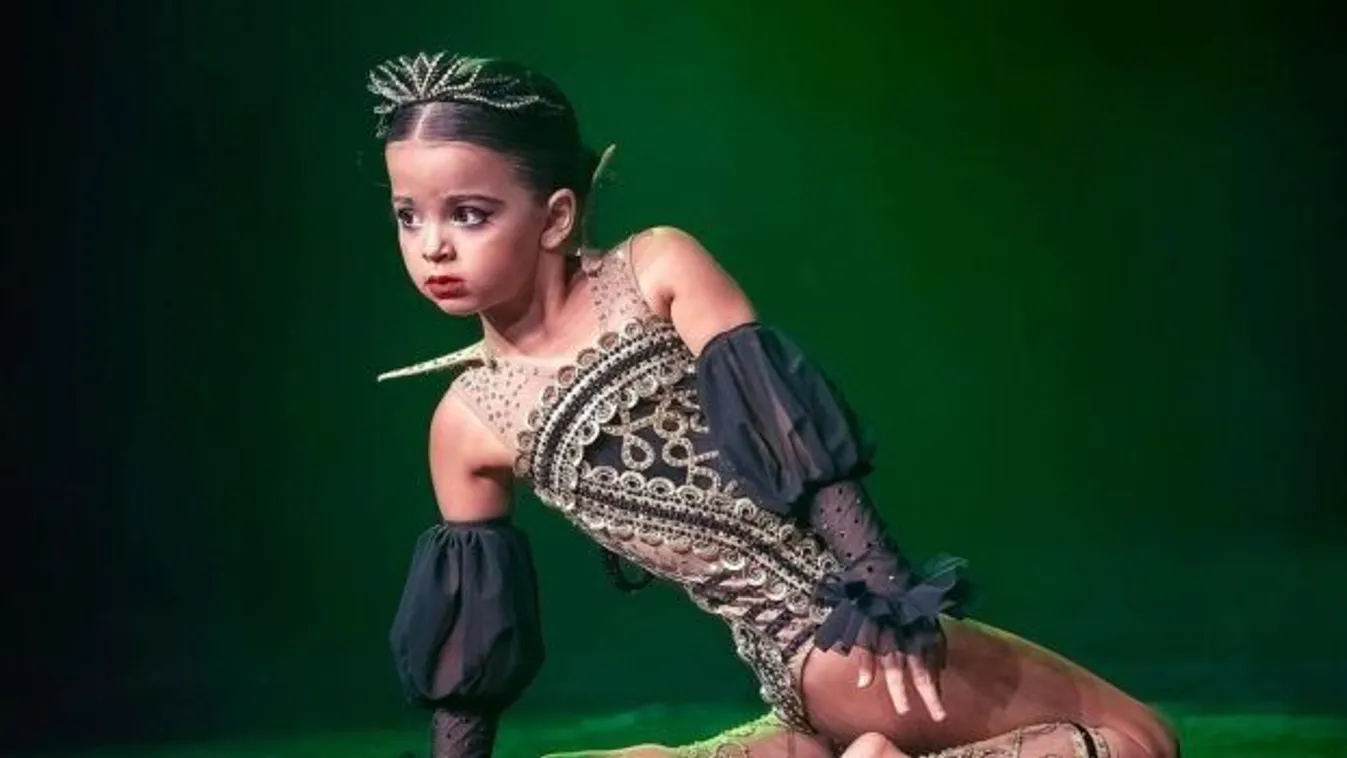  Egy 8 éves kislány lett az Év előadója