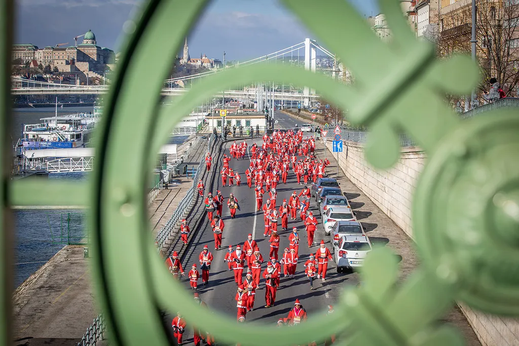 20231203 Budapest, Mikulásfutás. Fotó:Bánkúti Sándor
