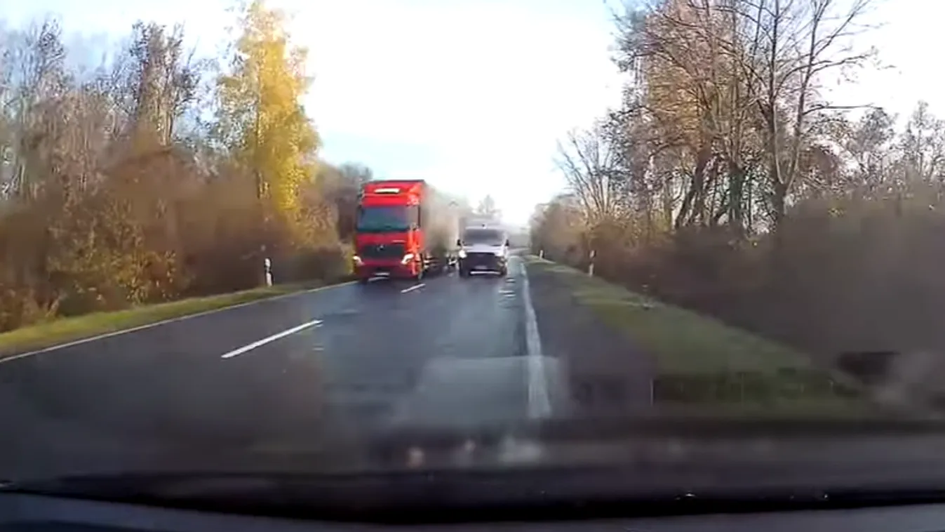 Brutális autós videó - kis híján tragédiába torkollott