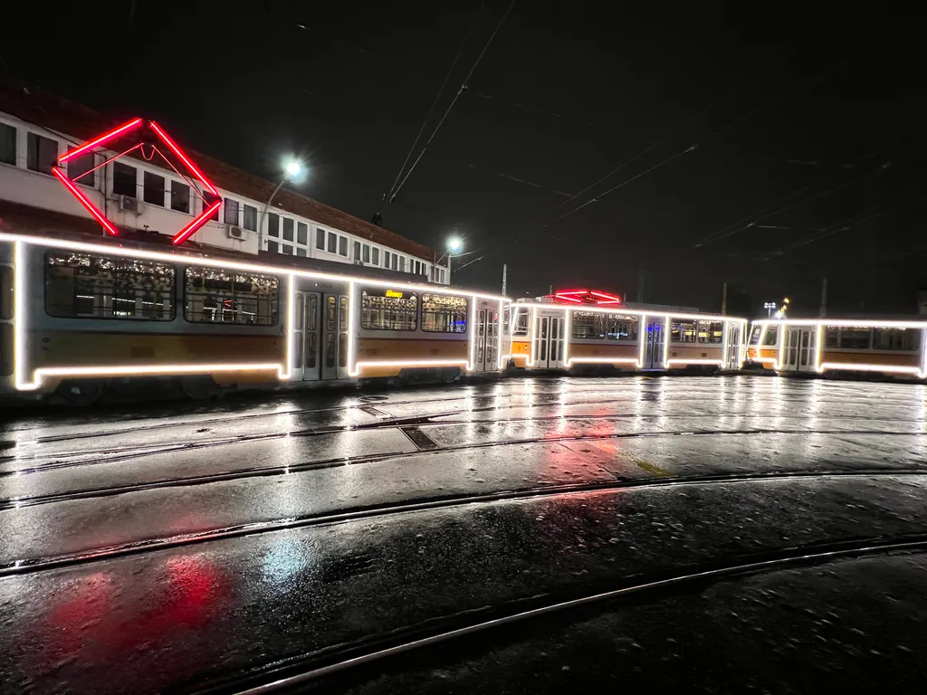 fényvillamos, adventi villamos, busz, ünnep, advent