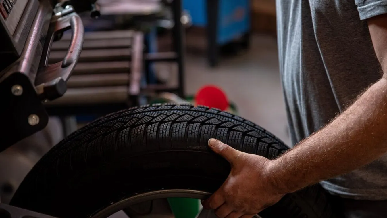 Ezért vigyázz, ha nyári gumival utazol még most is