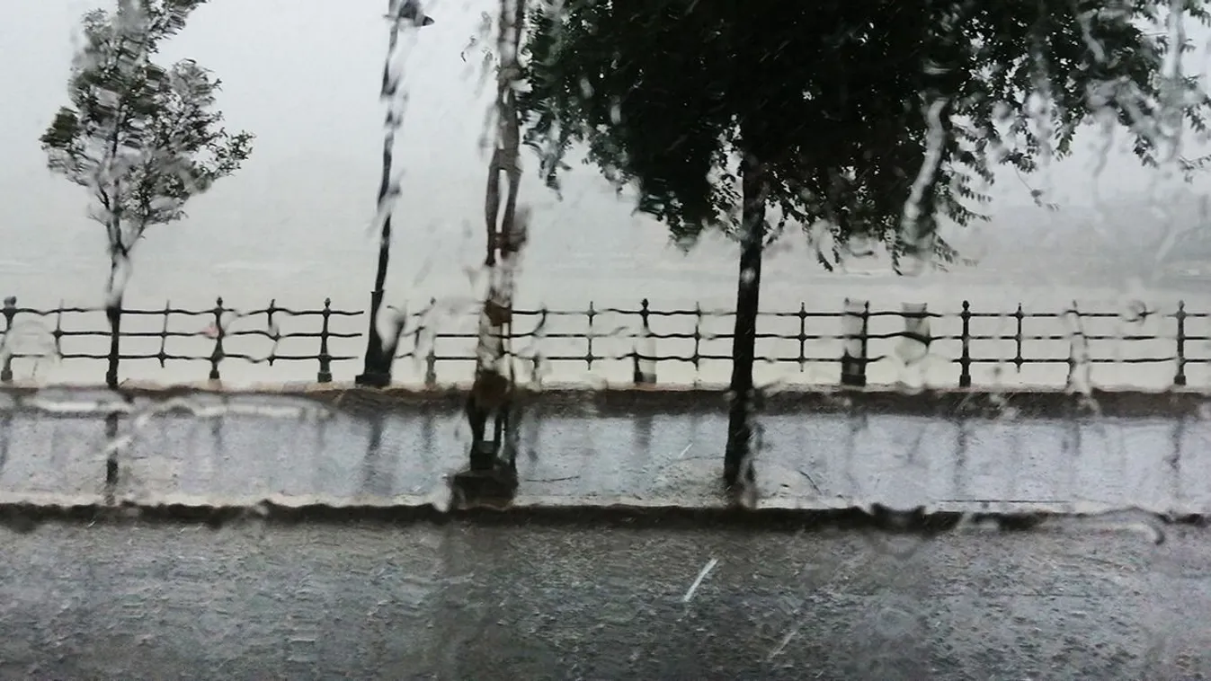 Szél és eső: 13 vármegye riasztás alatt